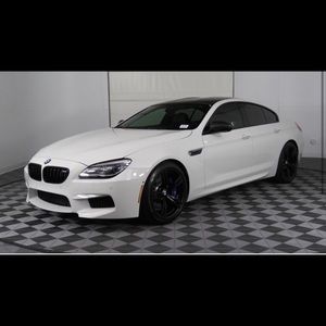 Meet your Posher, Erick